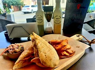 Check-in sandwich cu cartofi dulci