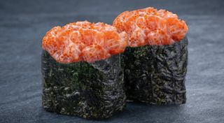 Суші спайс лосось