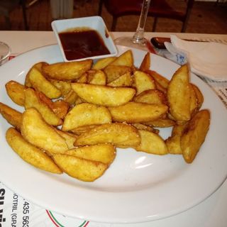Ración De Patatas Charras