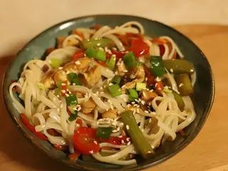 Рисова лапша Удон з куркою (190г)