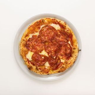 Pizza salamino piccante