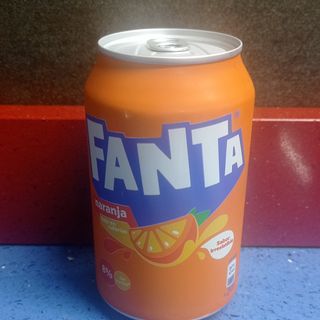 Fanta Naranja lata 330ml.