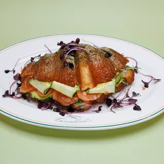 Круасан з лососем (250г)