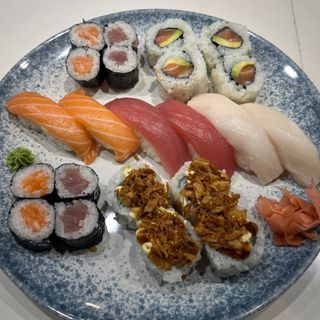 123. Combinado Para 2 Personas (22 Pzs.)