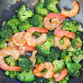 Gambas con brócoli