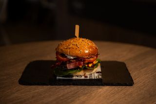 Burger cu carne de vita - D