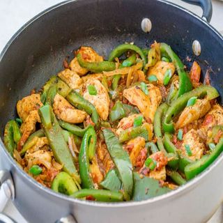 Chicken With  cashewnuts and Green Pepper