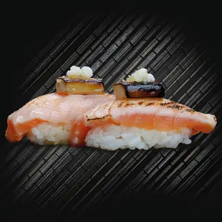 Sake Foagura Nigiri (2 uds.)