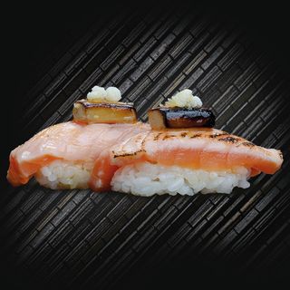 Sake Foagura Nigiri (2 uds.)
