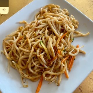 211 - Spaghetti udon con pollo