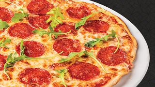  Пица със салам пеперони (360г)