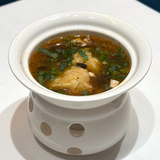 Sopa De Wonton De Langostinos A La Pimienta De Sichuan XO Y Setas