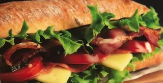 Panino con Crudo e Burrata