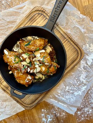 Крильця в лимонно-медовому соусі (250г)