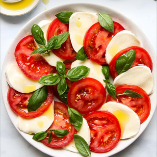Caprese salata / Caprese salad