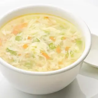 Sopa de huevo revuelto