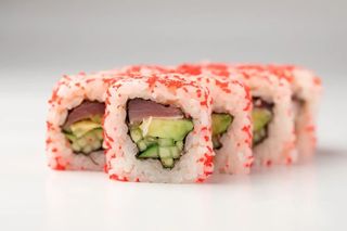 Каліфорнія з тунцем 230г