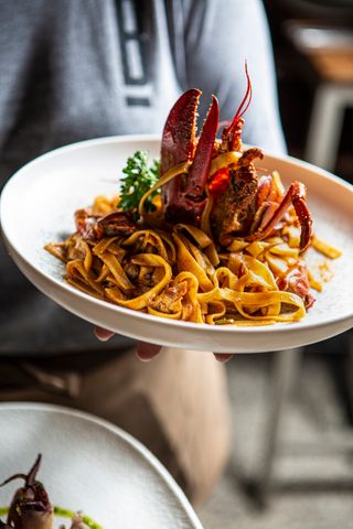 Tagliatelle con bogavante