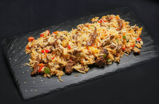 Orez la wok cu vită