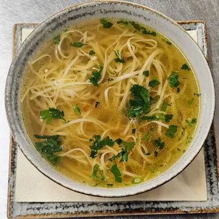 Supă de vită cu fidea