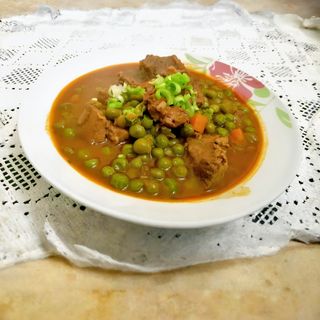 Grašak sa svinjskim mesom