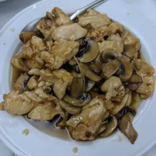 Pollo Con Champiñón