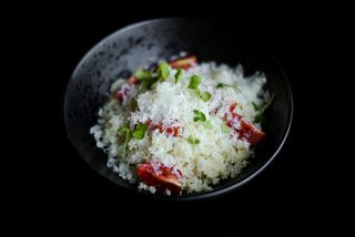 Кускус з томатами Чері та сиром Пармезан (260г)