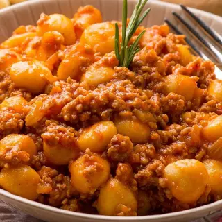 Gnocchi di patate con ragù