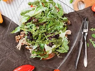 Салат з помідорами та телятиною (260g)