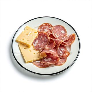Piattone Di Mortadella E Parmigiano