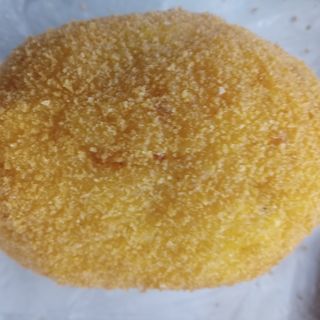 Arancina prosciutto e mozzarella