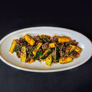 Огурцы с мясом