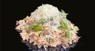 Ризото с телешко и аспержи (300гр.)