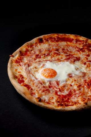Pizza Bismark