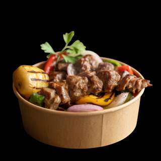 Brocheta De Carne De Cerdo A La Parrilla con patata y verduras