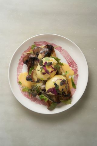 Huevos Benedictinos Setas Y Trufa