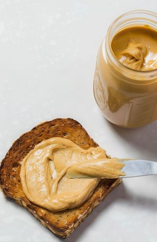 Tartine Au Beurre De Cacahuète