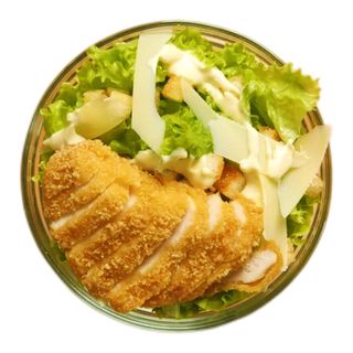 Ensalada de pollo katsu