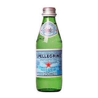 Sparkling water San Pellegrino small