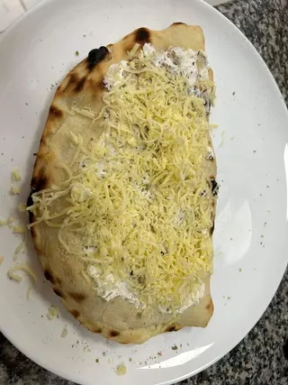Zatvorena pizza 32cm