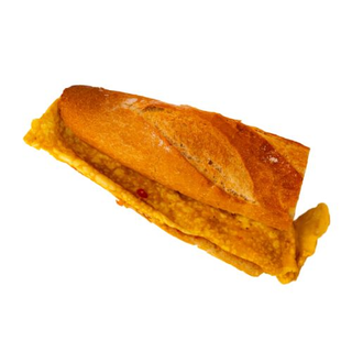 Bocadillo De Tortilla Francesa Con Atún