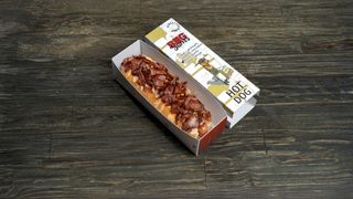 ჰოთ დოგი ბეკონით