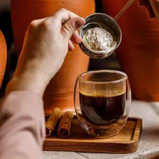 Americano con gelato (гляссе)
