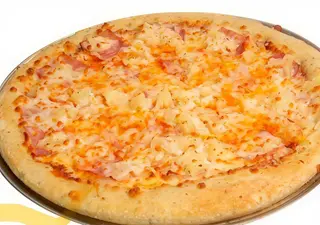 Pizza De Salmón Y 4 Quesos