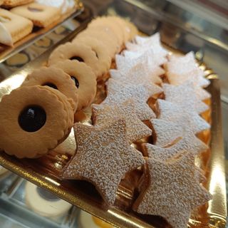 Biscotti base di pasta frolla...(500gm)