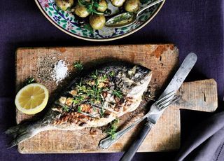 დორადო გრილზე ბოსტნეულით