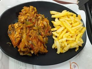 Poulet Entier Sauté + Frites