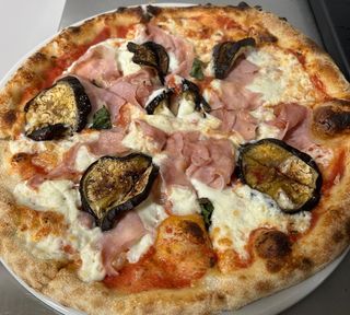 Pizza Classica Parmigiana (30 Cm.)