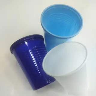 Goblet plastique 