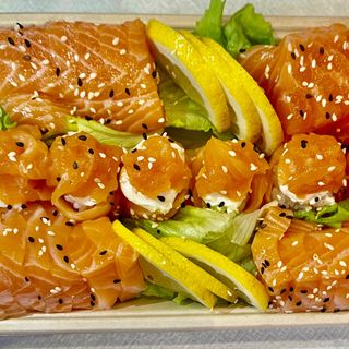  29 - Sashimi + Gunkan com queijo (30 peças)